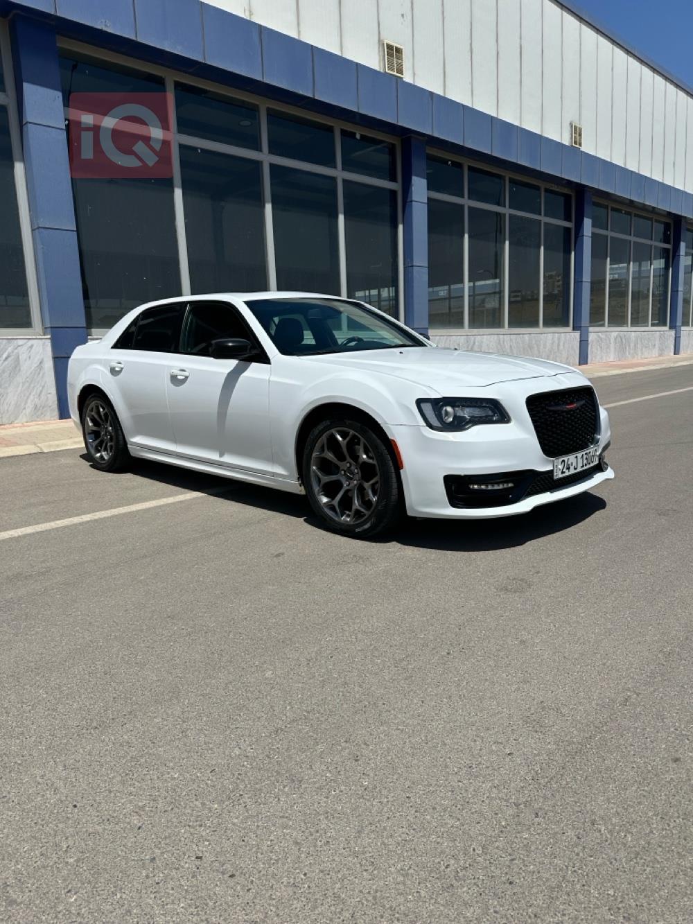 کرایسلەر 300